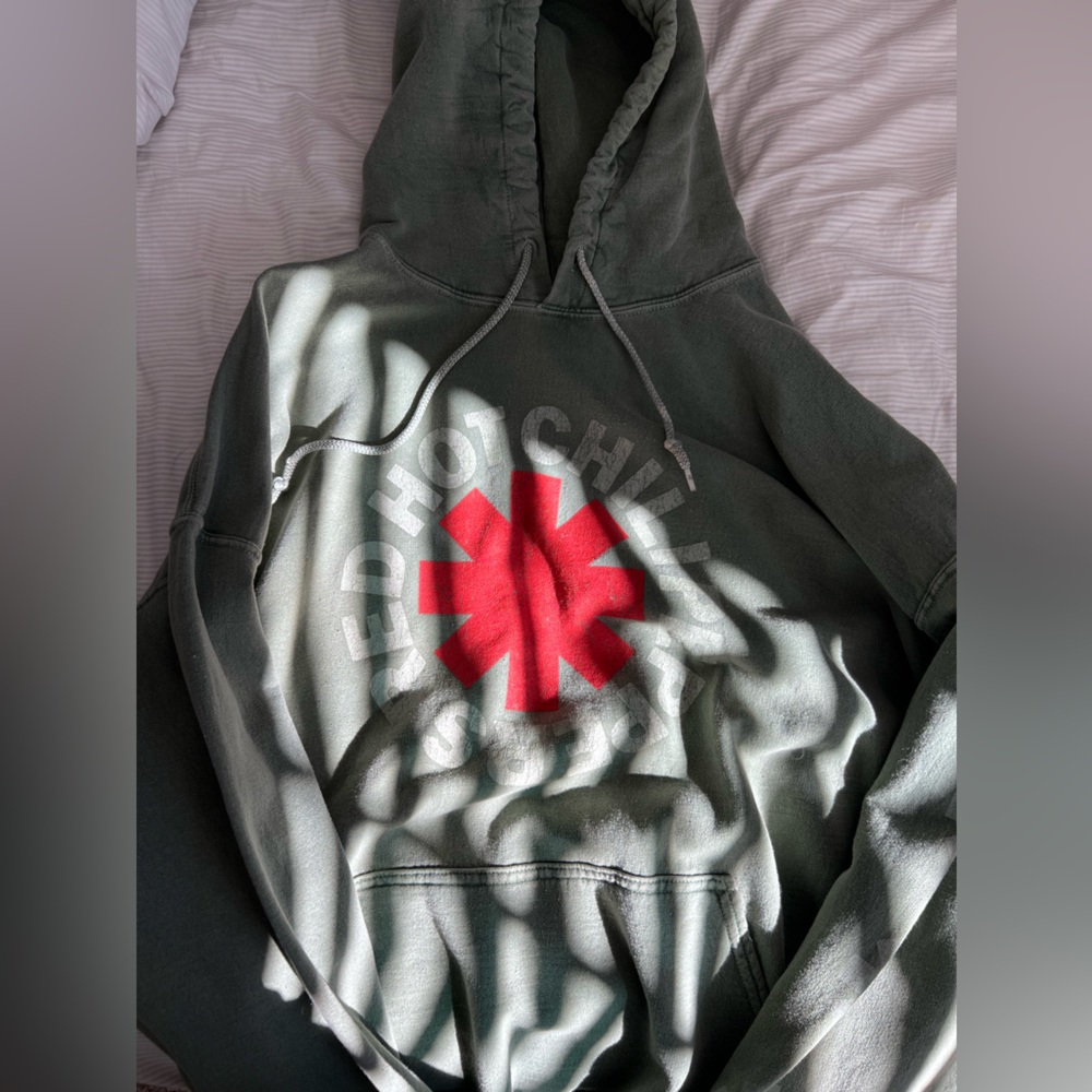 urban outfitters red hot chili peppers oversized hoodie